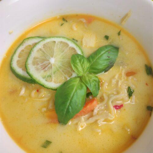 tom kha soup,tom kha soup recipe,thai coconut soup,thai coconut soup recipe,thai coconut soup instant pot