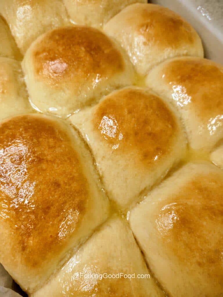 BIG Forking Yeast Rolls