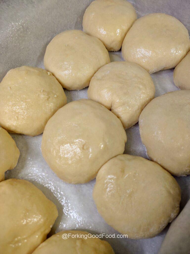 BIG Forking Yeast Rolls