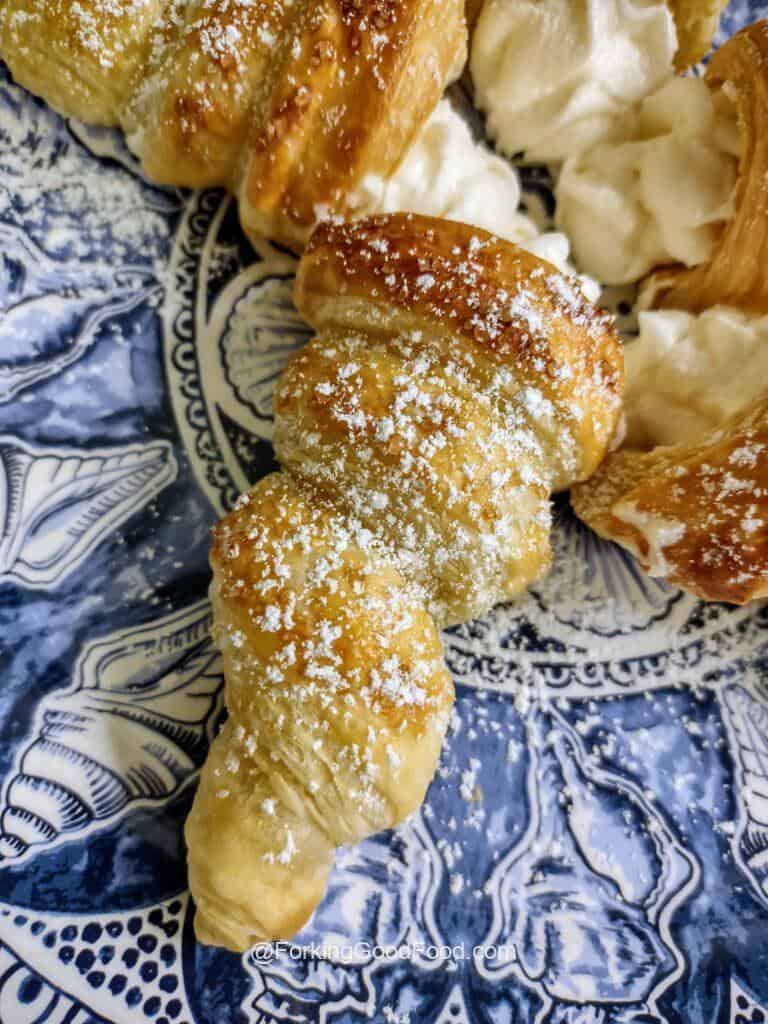 Easy Cream Horns Recipe