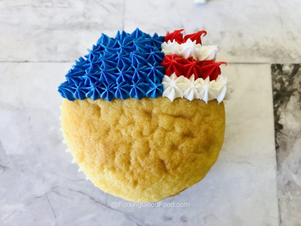 american flag cupcakes step 2
