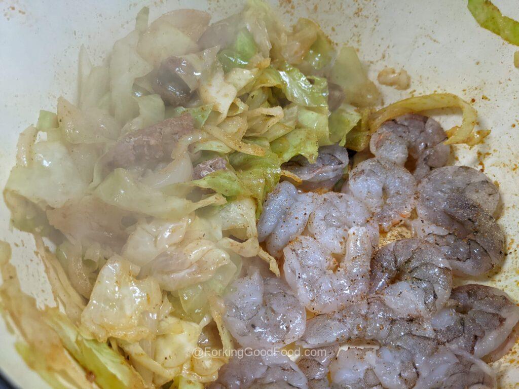 sausage shrimp cabbage pre split pan