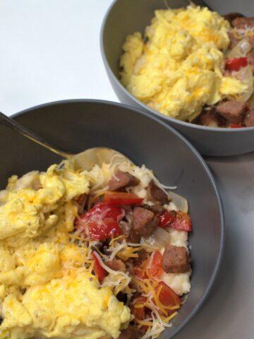 breakfast bowl with grits