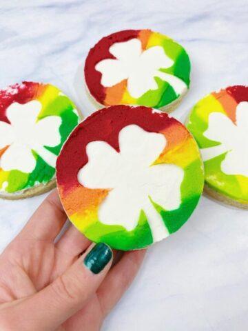 st. patricks day cookie decorating rainbow shamrock cookies