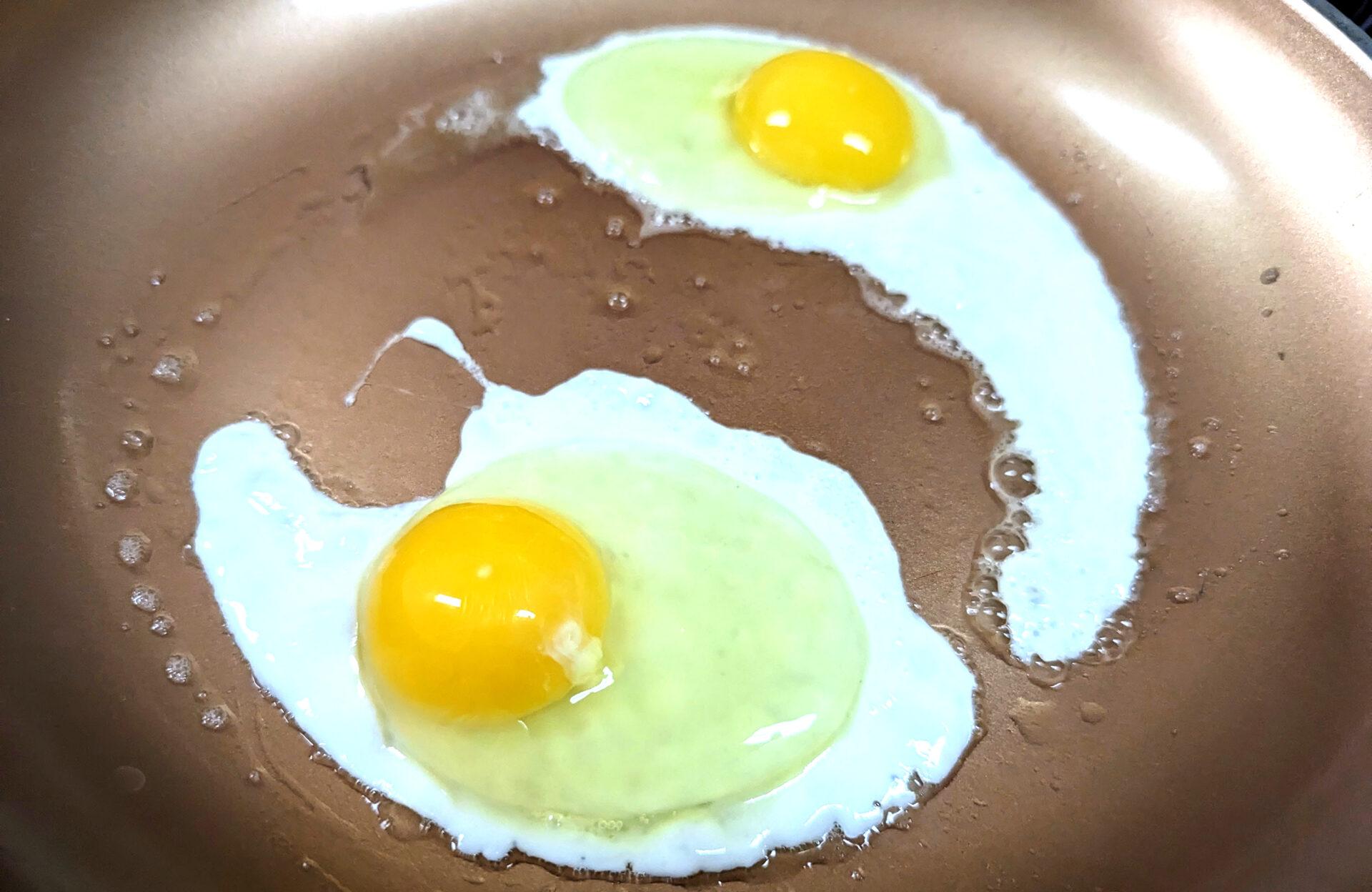 fried egg unbroken yolk