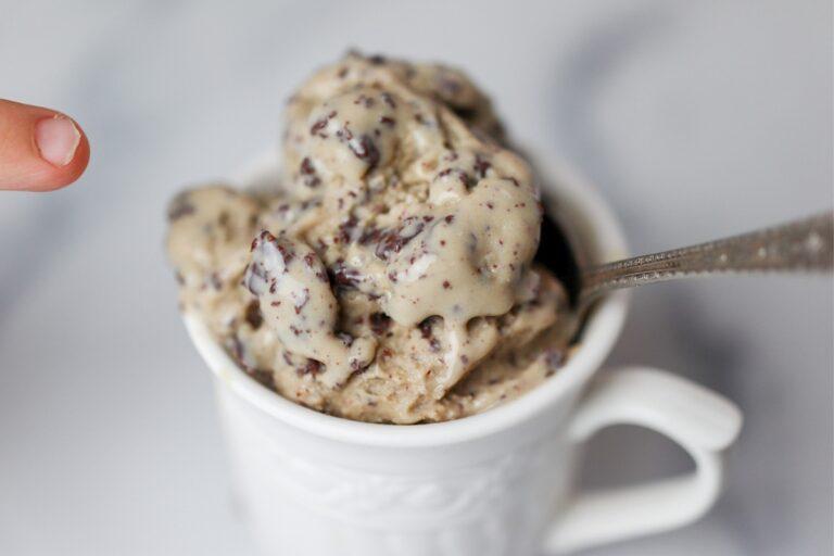 dairy free espresso ice cream with fudge swirl horizontal 3 768x512 1