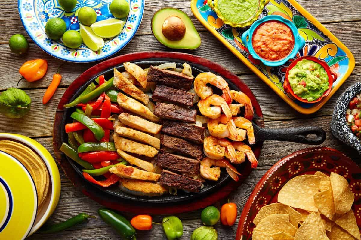 mexican combo beef chicken fajitas shrimp