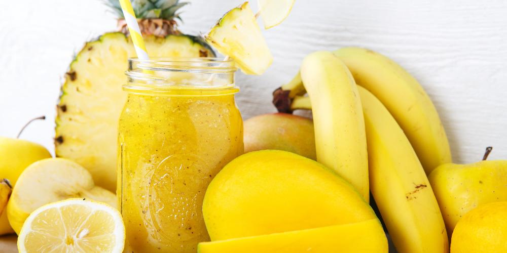 frozen mango banana smoothie