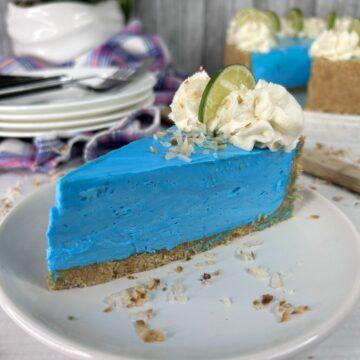 blue cheesecake with cream