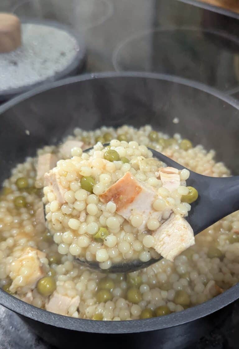 couscous with peas and chicken